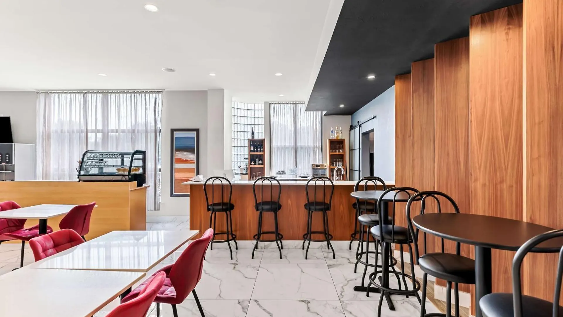 Best Western Plus Montreal East
